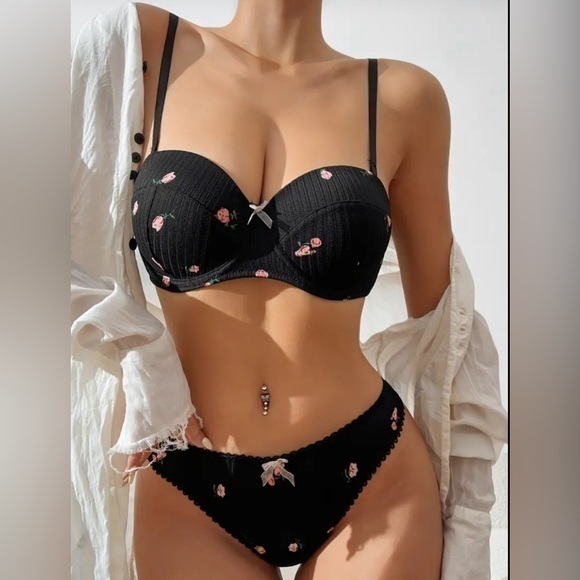 One Click Other - Floral Print Bra & Panties